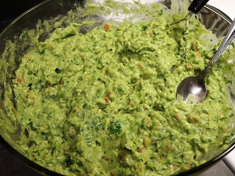 IMG_021guacsmall (2)